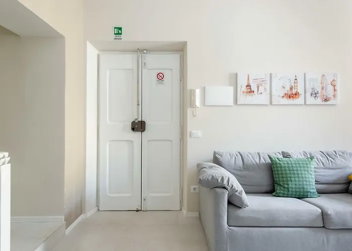 Апартаменты Suityrhome Rionemonti54 Рим